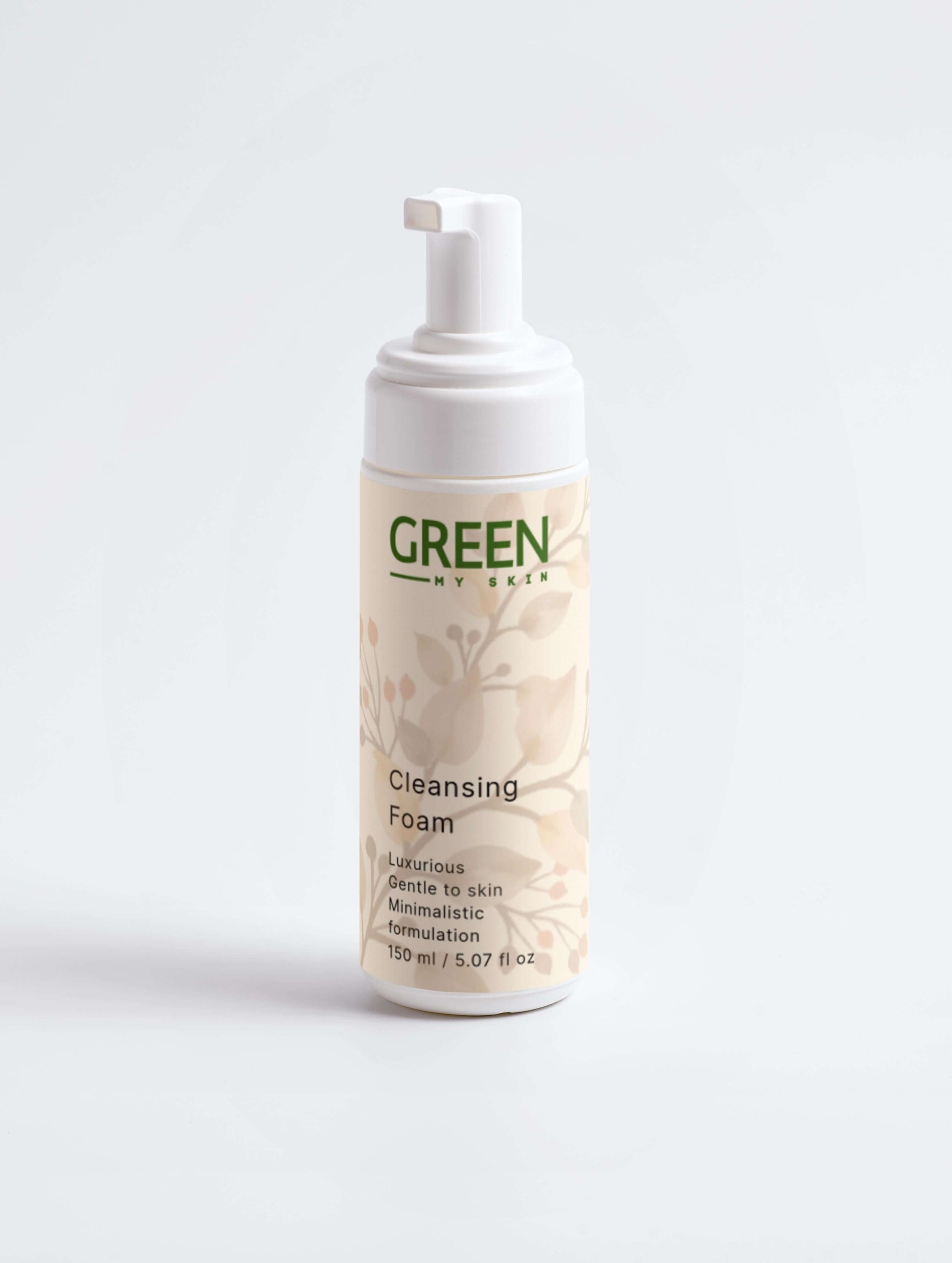 Acne-care collection box with cleanser, peeling concentrate, and spot care for clearer skin.